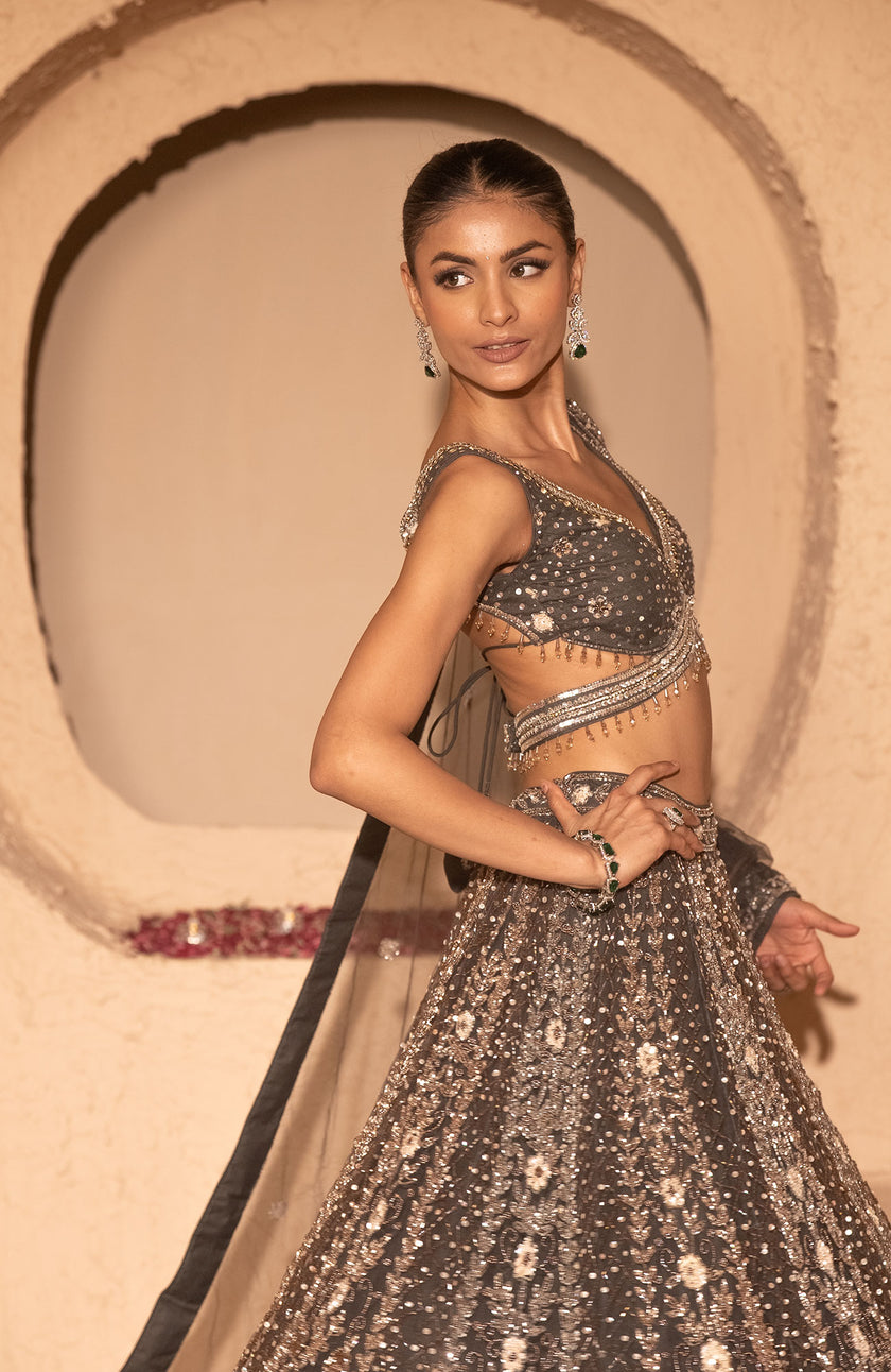Mahira Lehenga