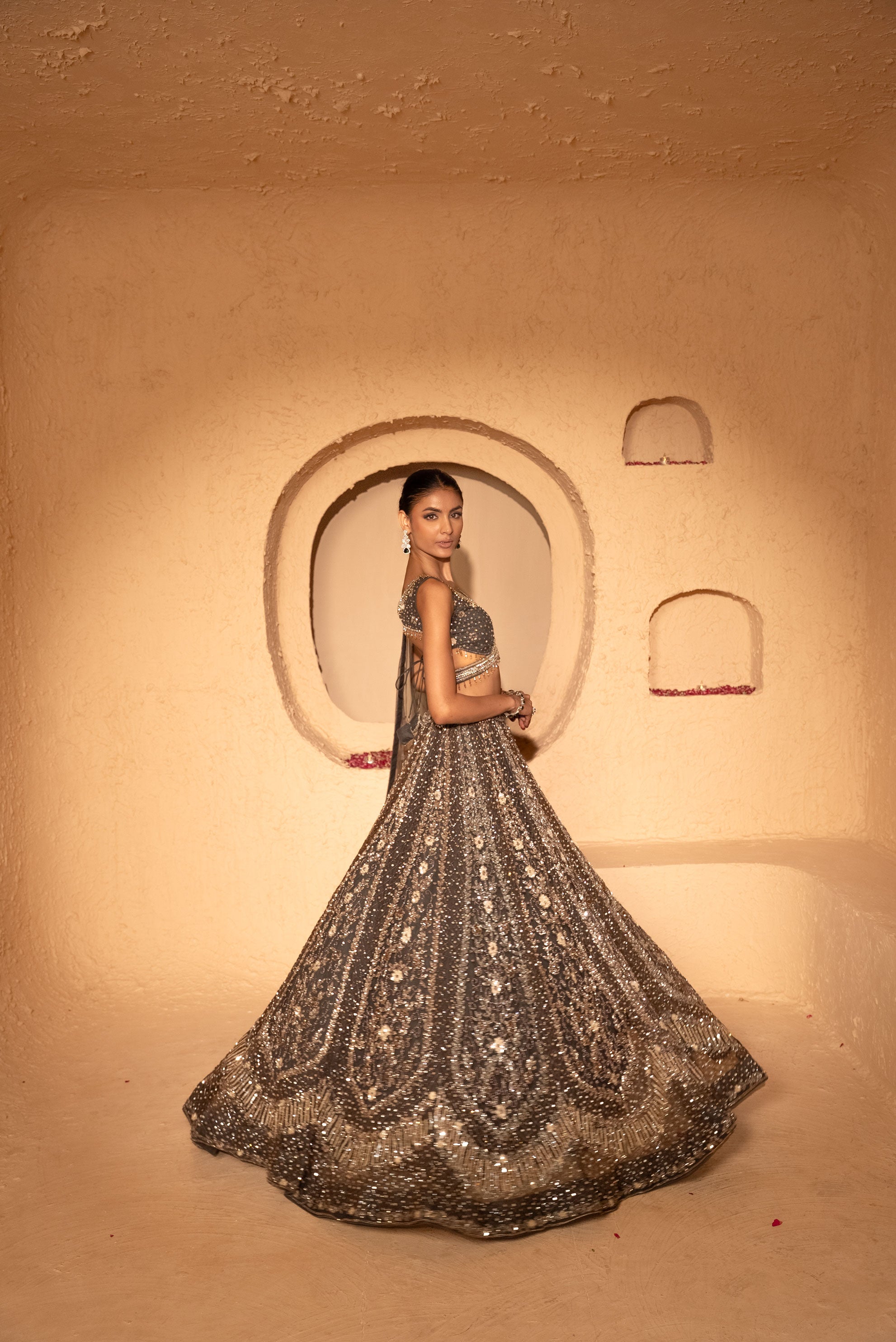 Mahira Lehenga
