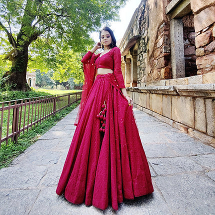 Inara Lucknawi Lehenga